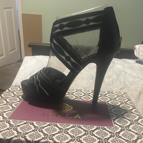 SOLD - Picture 3 of 4